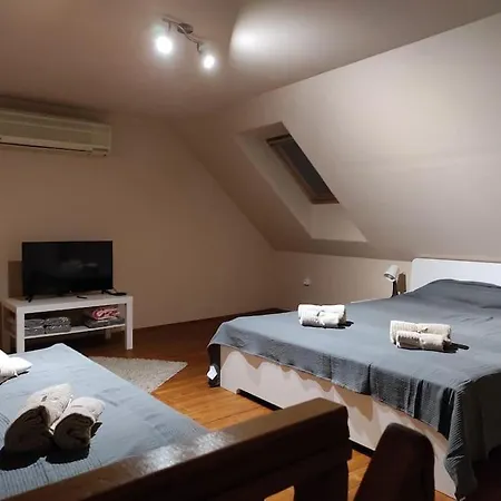 Holiday home Tuske Nyaralo Balatonmariafurdo