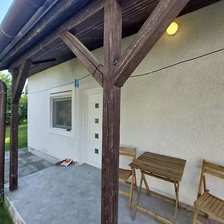 Tuske Nyaralo * Balatonmariafurdo